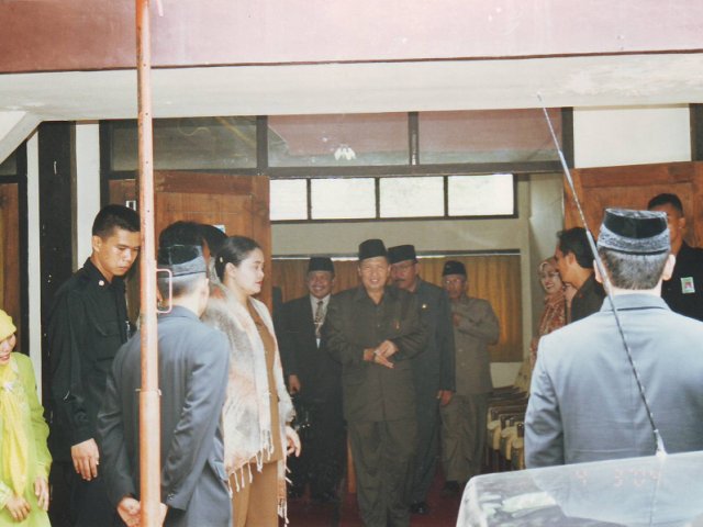 Peresmian Rektorat 2004